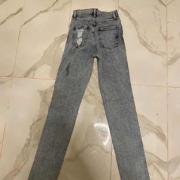 NWT REVICE jeans SIZE 23 - Picture 4 of 4